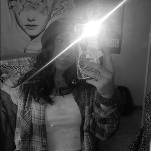 Meet your Posher, Nayeli